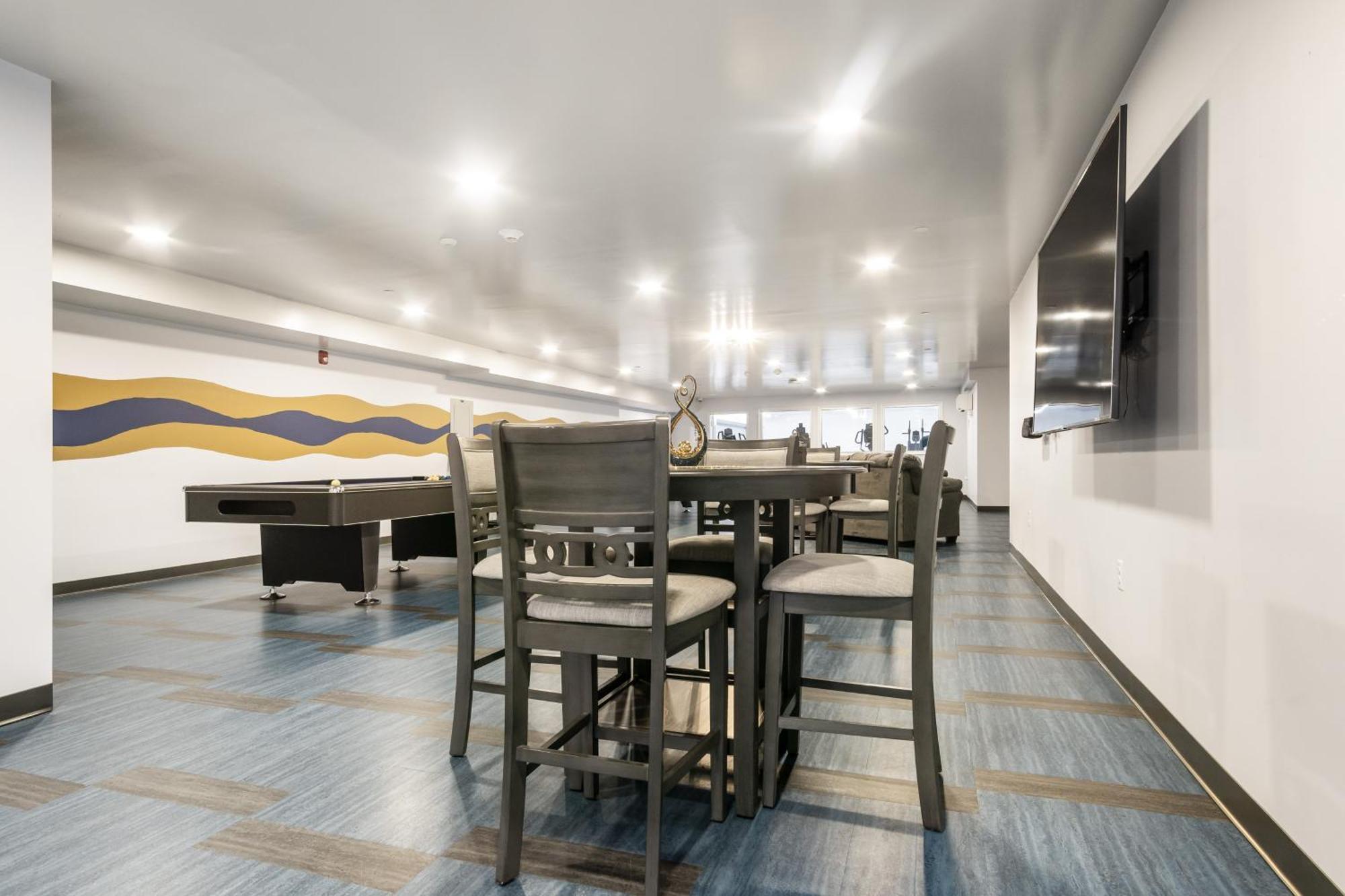 Grand Monarch! Best For Extended Stays! Johnson City Екстер'єр фото